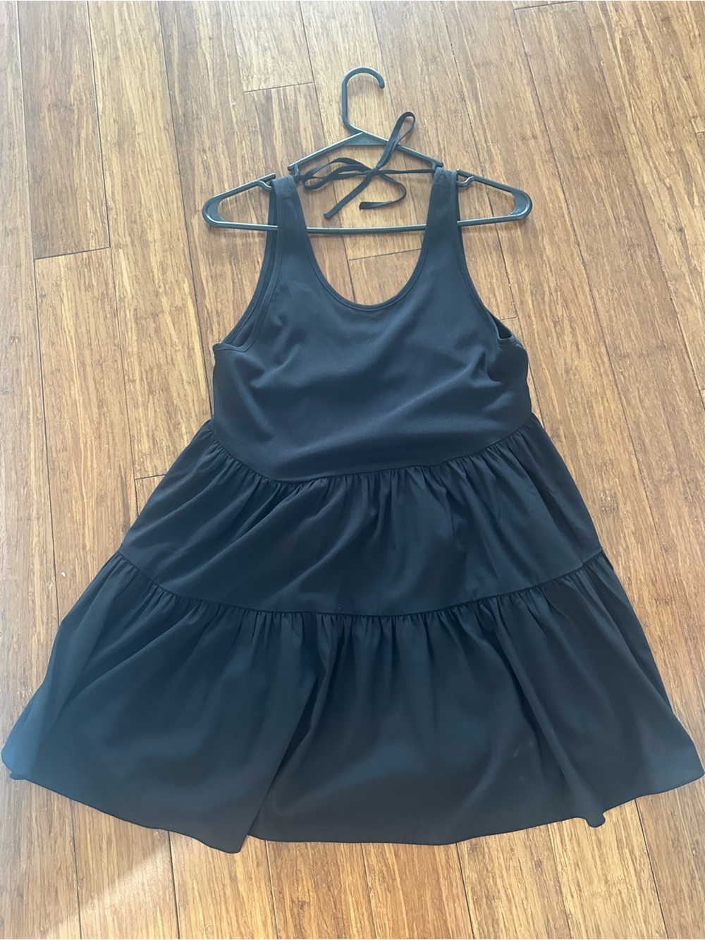 Lovers and Friends Black Tiered Flowy Dress XS